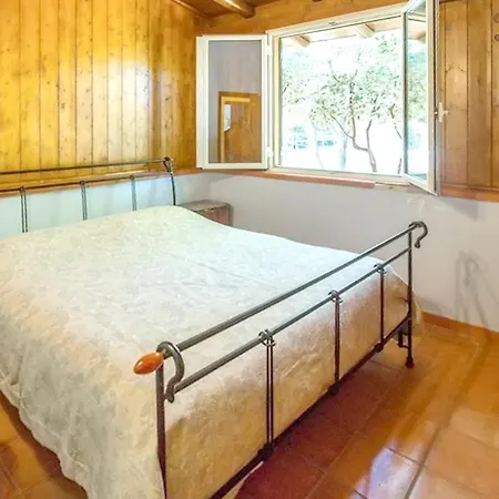2 Bedrooms House With Shared Pool Enclosed Garden And Wifi At 4 Km Away From The Beach *